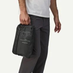 Hot Black Hole® Duffel 40L Duffel & Travel Bags