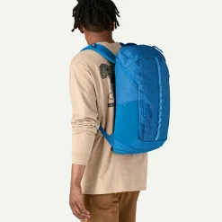 Best Black Hole&reg; Pack 25L Packs & Gear